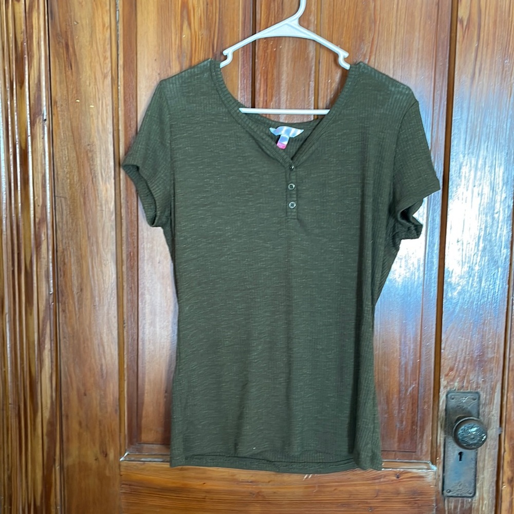 Juniors Top -Dark green